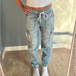 american eagle cargo jeans